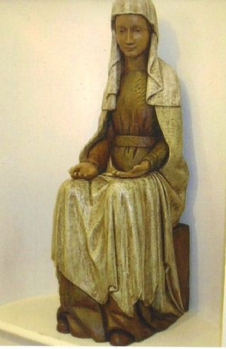 Mary open arms