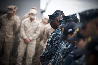 Web-marines-prayer-fatigues-usn-mcs-3rd-class-dominique-pineiro-cc